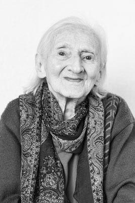 Erna Loger, 93 | Hausmeisterin | Kärnten