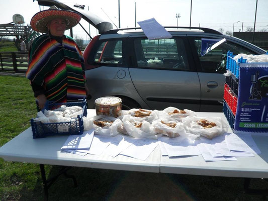 La "Dédée" et ses célèbres beignets au carnaval à Marnay