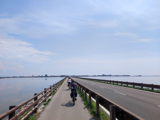 164 Km  bis  Grado