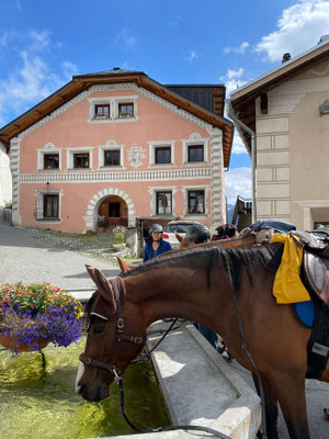 Ftan bei Sonnenschein