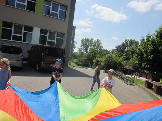 Schwungtuchspiele