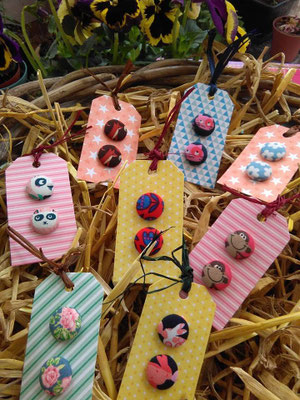 boucles d'oreilles en tissu, assorties au bavoir de bébé ou au tour de cou! 5€