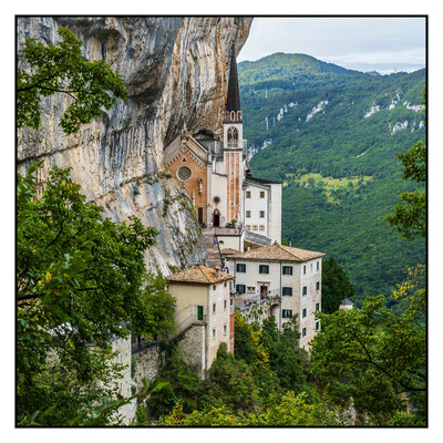 Madonna della Corona