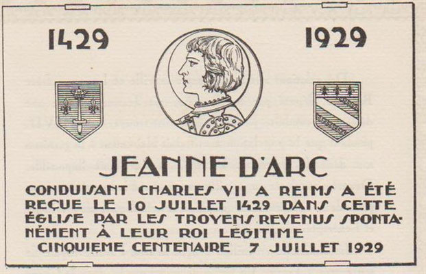 Plaque Jeanne d'Arc apposée sur la Cathédrale de Troyes