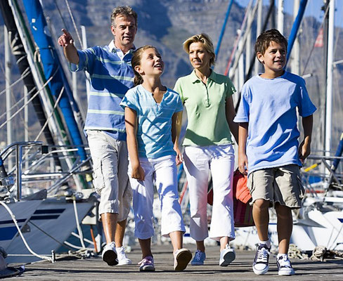 Mitsegeln Familie Athen 