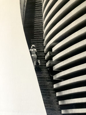 Eric Lepeingle -  Photographie : 81X122cm, Cadre : 107 X 149cm - Monaco - NI BOX-