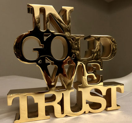 Joseph (Thierry Michelet), IN GOLD WE TRUST, sculpture, 30 x 32 x 5 cm, Sculpture en fonte d’aluminium dorée à l’or fin, galerie d'art côte d'azur