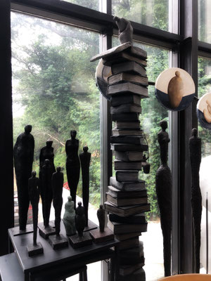 Sophie Hustin- pièces uniques en bronze ou terre cuite. Galerie Gabel . BIOT