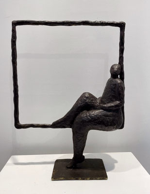 Sophie Hustin- H: 42,5X33X12cm-pièces uniques en bronze. Galerie Gabel BIOT