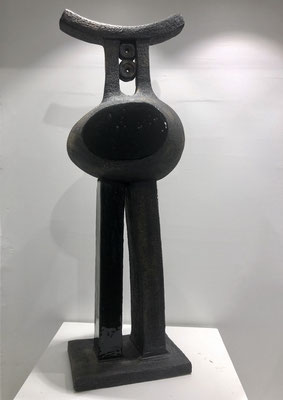 Dominique Pouchain,  sculptures en céramique, galerie d'art cote d'azur, Nice, Antibes, Cannes, Saint Paul de Vence-Située à Biot village