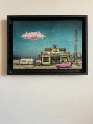 OliR , photomontage, art numérique, tirage 8 ex. vernis sur Dibond dans caisse américaine 35X26,5cm 180€. Galerie Gabel, Biot