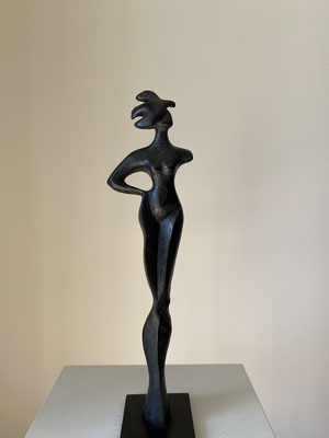 Anne Gaëlle Arnaud, Femme oiseau, bronze numéroté signé. Galerie Gabel, Biot, Côte d'Azur
