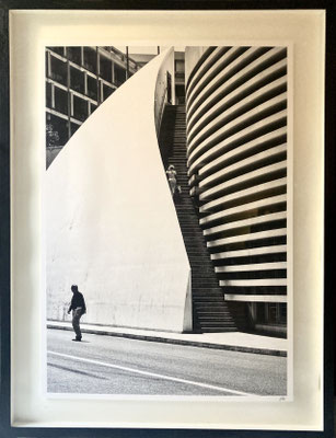 Eric Lepeingle -  Photographie (2014) : 81X122cm, Cadre : 107 X 149cm- Monaco- NI BOX- (architecte : Jean-Pierre Lott)