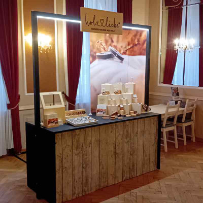 Holzliebe Messestand auf der Hochzeitswelt in Linz
