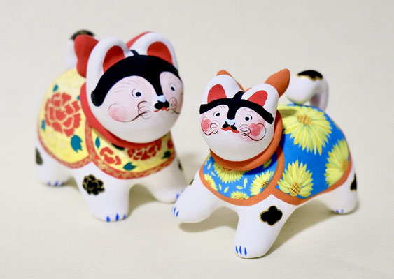 前田ビバリー 作　犬張子（牡丹文）　令和七年 夏作　桐箱・説明書付き 前田ビバリー 作 犬張子（牡丹文） 令和七年 夏作 桐箱・説明書