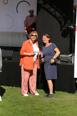 Petra Ernstberger und Christina Buchwald