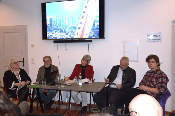 1. Hohenberger Gespräch am 14.12.2030 im alten Milchhof