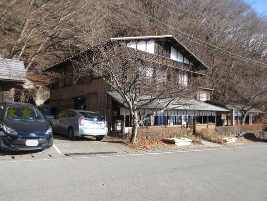 無事下山！　天下茶屋はお客さんがたくさんでした