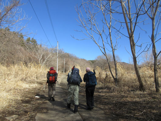 当日参加者　山旅師匠の長沢さんほかオジサンお二人とオバサンの私