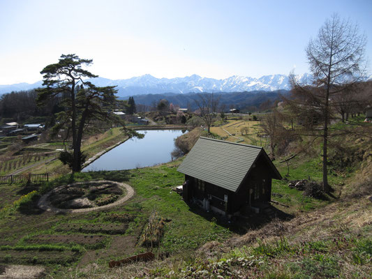 小一時間の裏山探検？を終え、クラインガルテンの山荘に戻る　この日は夜も晴れていて星々の煌めきがそれは美しく、西の空の金星が眩いほど輝いていた