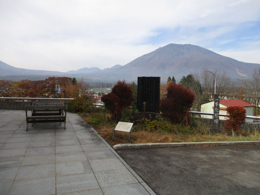 記念館からは黒姫山がきれいに見えます