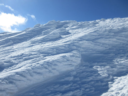 雪の山稜
