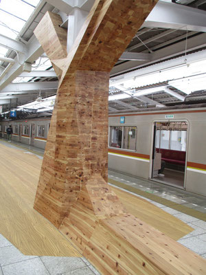 オシャレな雰囲気に仕立てた飯能駅