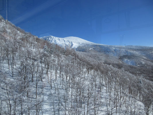車窓から地蔵山方面　さようなら〜　ありがとう〜　その４に続く