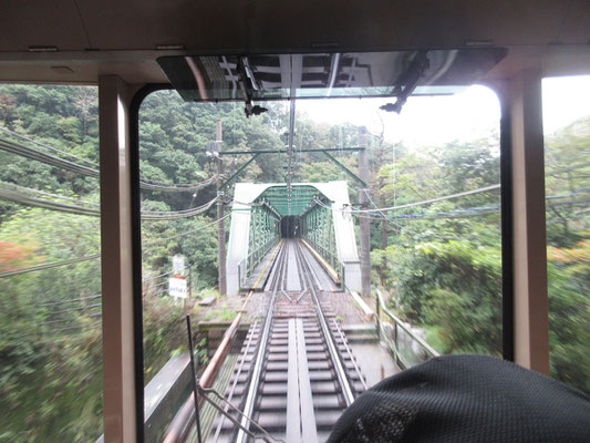 出山鉄橋　通過する姿が美しいが、乗っているとそれは見ることができない　一瞬で通り過ぎてしまう