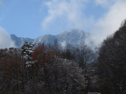 しかし後で分かるが、これもただの?前山だった