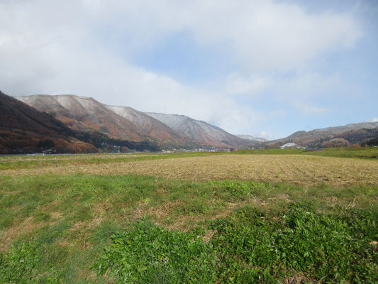 明るく日が差し込んで来た木崎湖周辺