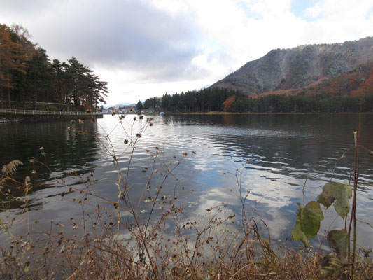 木崎湖温泉方面(南の方)を見る だんだん明るくなってきている
