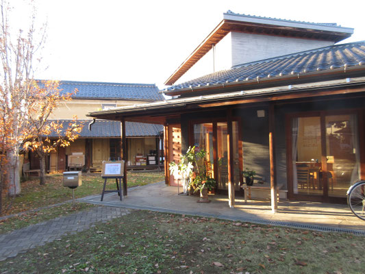 小川村のHさんが出品していた版画連作3点はとてもよかったです 旅のいい思い出となりました