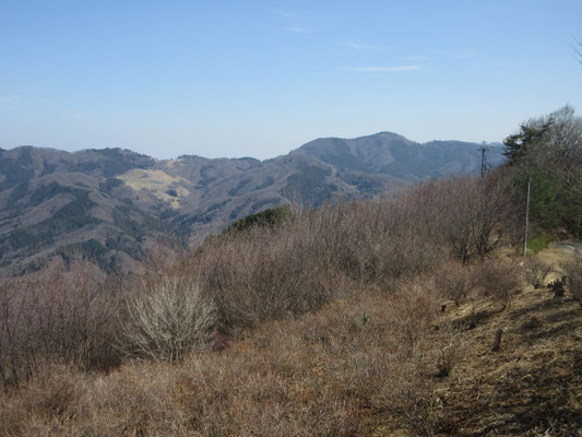 こちらは大霧山 そのうち行ってみたい山
