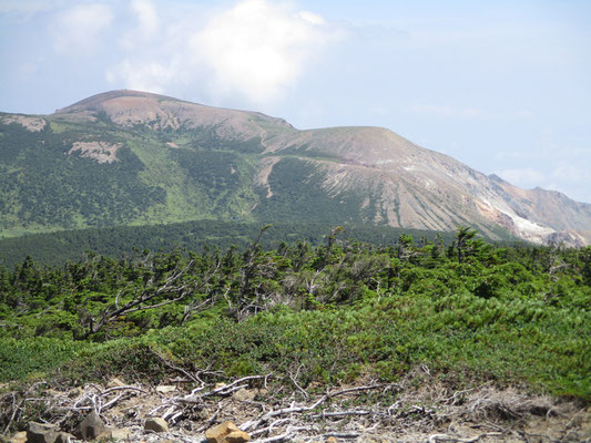 山頂からの一切経山