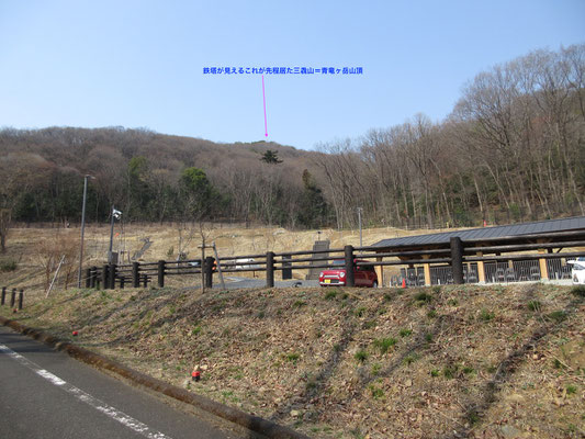 出くわした場所はきれいに整備され、どうやらキャンプ場のよう　あちらこちら大々的に整備されていて、GWや春休み、夏休みなどは親子連れで賑わいそう