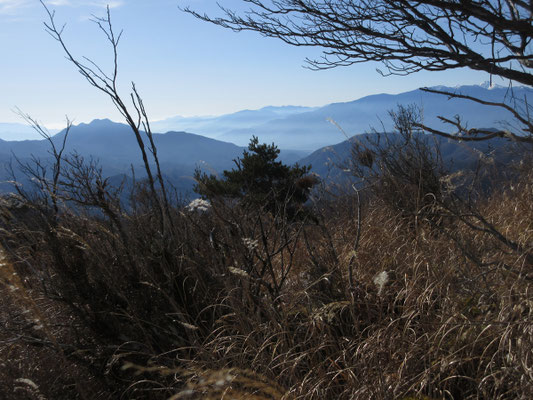 冷たい大気が見えるような景色