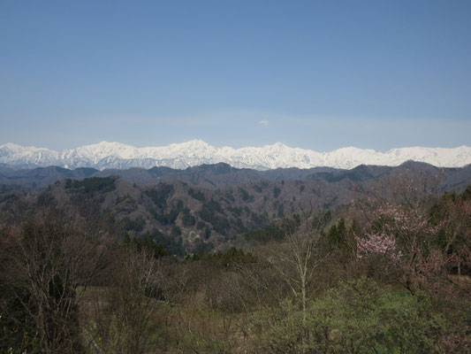 これが小川村からの眺め　近からず、遠かからず