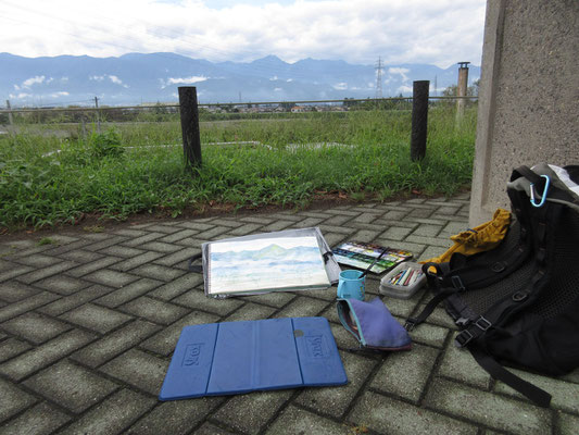 安曇野に向かう時には梓川PAにて休憩し、スケッチするのが習わし