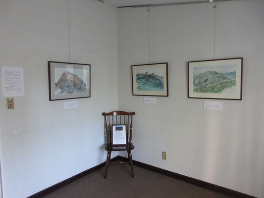 展示替えした「山の絵」の部屋1