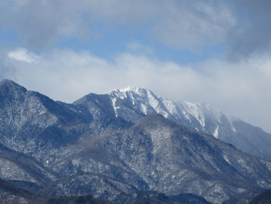 この辺りから見るアサヨ峰が一番カッコいい　そして懐かしの早川尾根