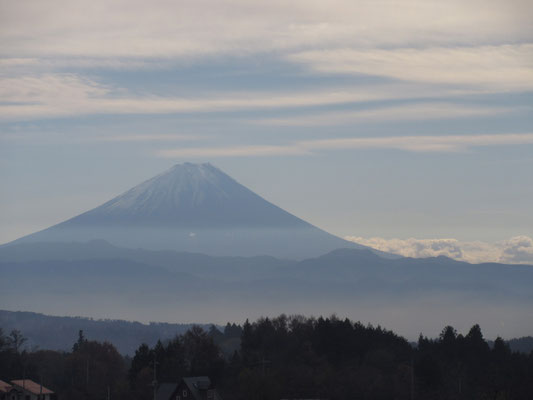 アルプに向かう途中に見た富士山