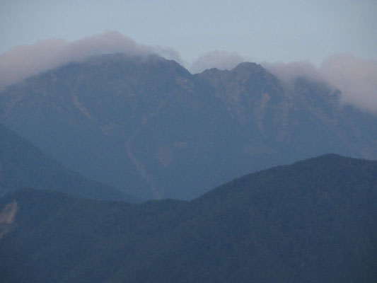 農鳥岳と西農鳥岳
