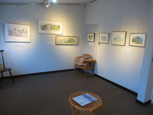 昨秋の小川村や安曇野山岳美術館で展示できなかった作品も展示