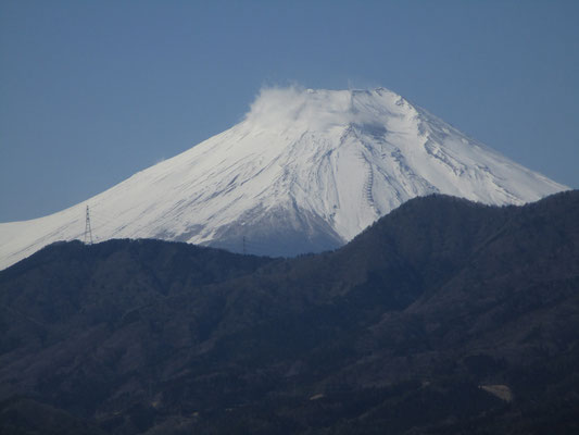 秋葉山からの富士山　ブルドーザーのジグザク跡がくっきりと見えた