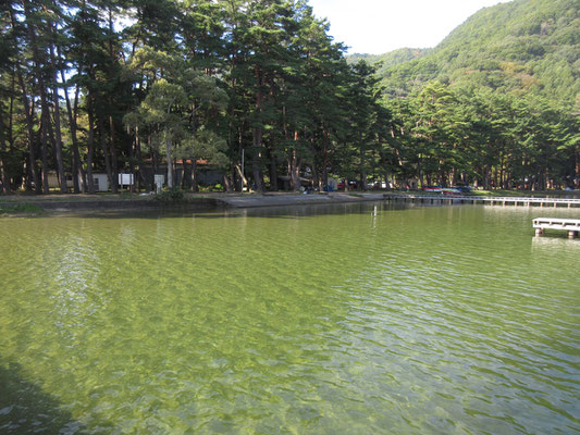 木崎湖　艀の先端から振り返る