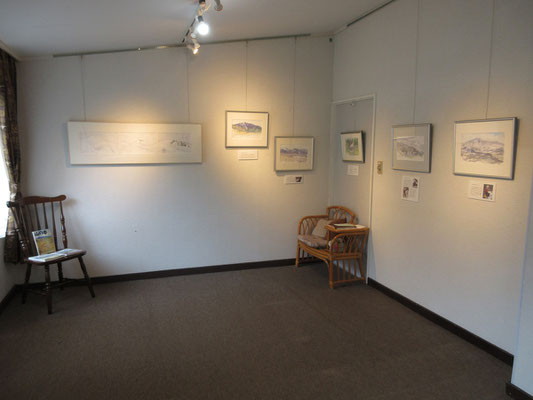段差での展示もうまく落ち着いた