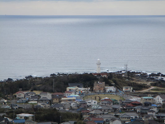 野島埼灯台　この灯台は昇って参観できる全国の灯台16基のうちの一つ　