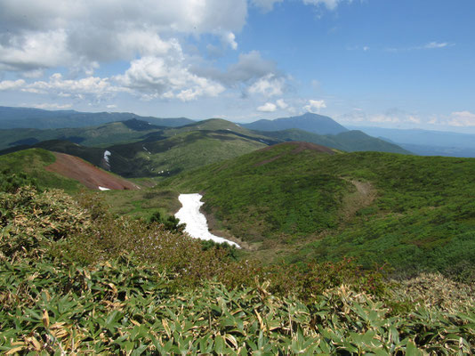 目を転じ岩手山方面