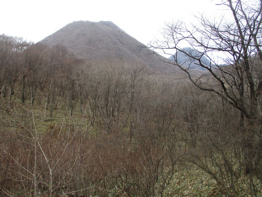 榛名富士もまだ見えていましたが、だんだん山頂付近に雲がかかりそのうち全部見えなくなってしまいました